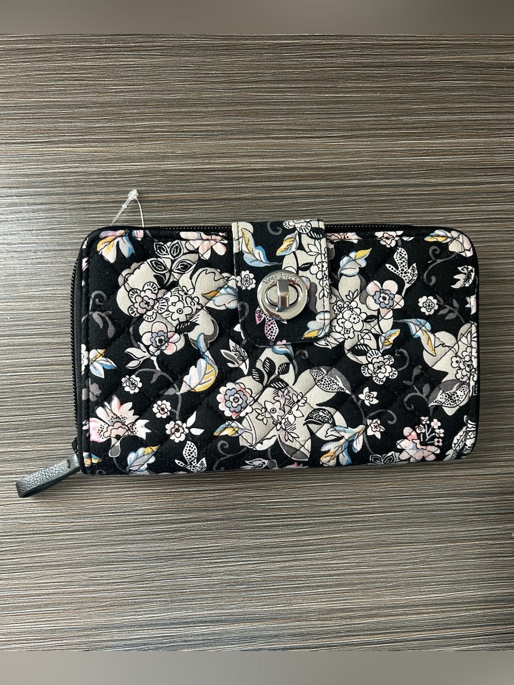 NWOT Vera Bradley Signature Turn Lock Wallet Zip Around Paisley Floral On Black